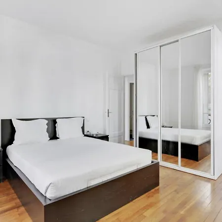 Superbe Tour Eiffel Suffren 巴黎