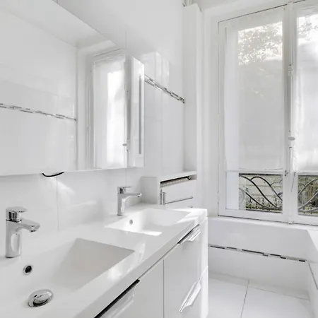 Appartement Superbe Tour Eiffel Suffren *